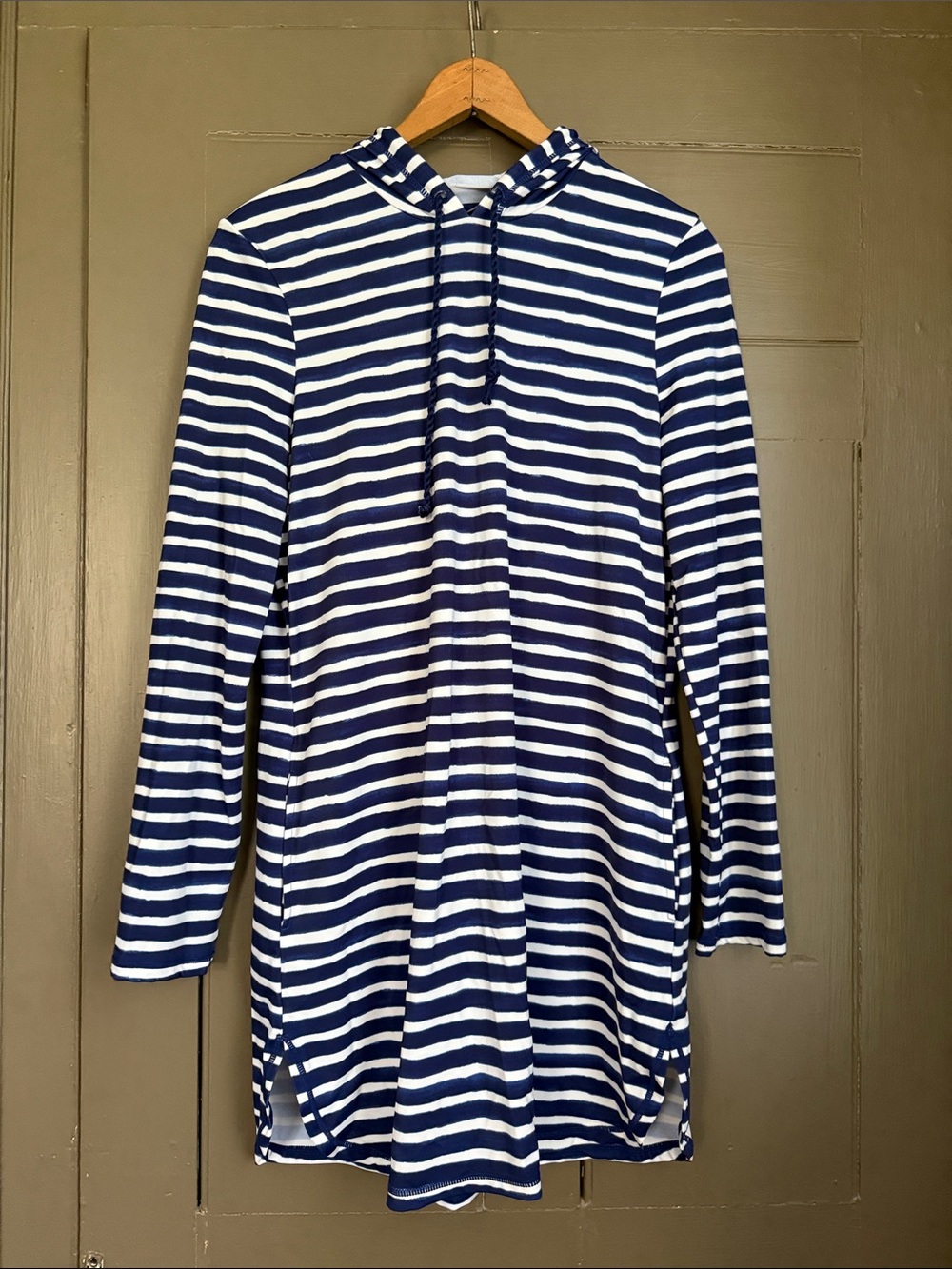 Aqua et Sol med hooded sun protection dress navy white